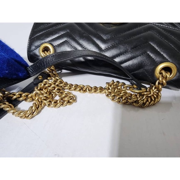 Authentic Gucci GG Marmont Medium Matelassé Shoulder Bag - Picture 5 of 14